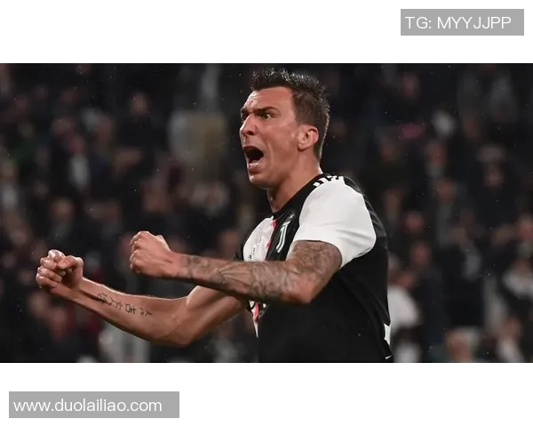 穿黑色足球鞋的球星有哪些他们的独特魅力与踢球风格解析